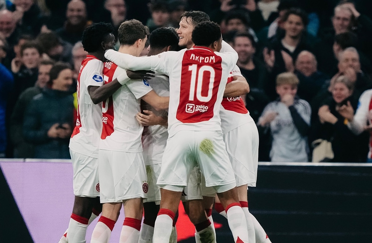 Onde assistir Ajax x Lazio ao vivo - Liga Europa nesta quinta-feira (12/12/2024). Imagem: Divulgação Ajax