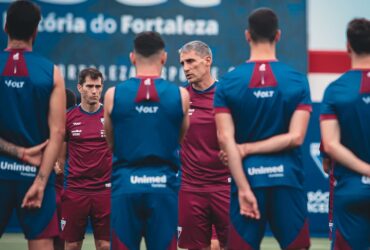 Onde assistir Fortaleza x Internacional ao vivo - Brasileirão neste domingo (08/12/2024). Imagem: Mateus Lotif/FEC