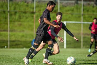 Onde assistir Criciúma x Capitão Poço ao vivo - Copinha nesta quinta-feira (02/01/2025). Imagem: Cleiton Ramos/Criciúma