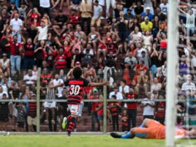 Onde assistir Zumbi x Flamengo ao vivo - Copinha nesta quarta-feira (08/01/2025). Imagem: Victor Baetas / CRF