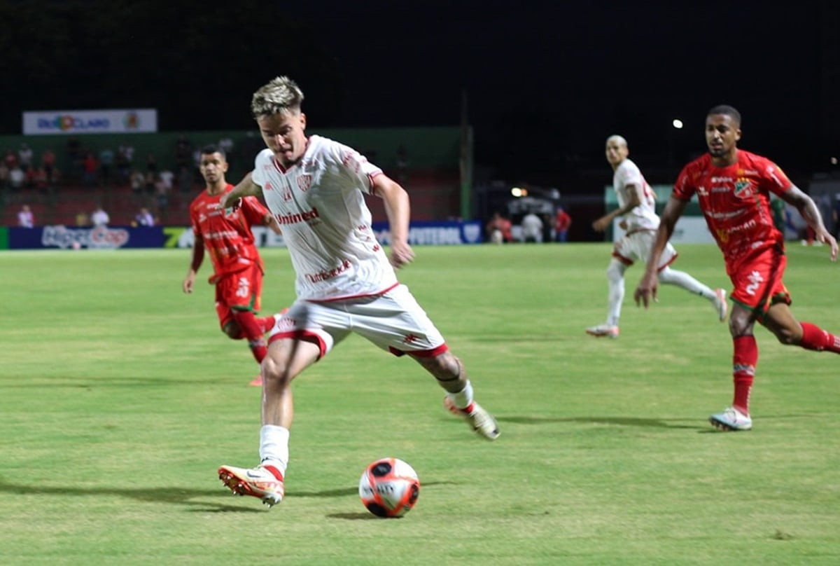 Onde assistir Noroeste x Palmeiras ao vivo - Paulistão neste sábado (18/01/2025). Imagem: Bruno Freitas/Noroeste