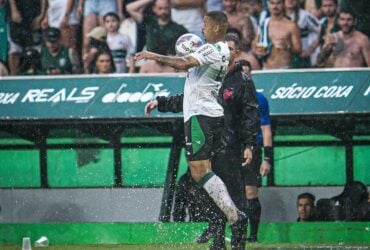 Onde assistir Coritiba x Andraus ao vivo - Paranaense nesta quinta-feira (30/01/2025). Imagem: JP Pacheco/Coritiba