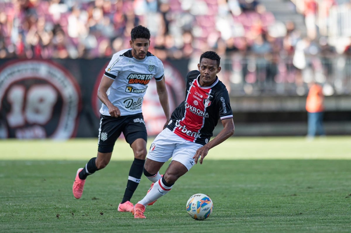 Onde assistir Figueirense x Criciúma ao vivo - Catarinense nesta quarta-feira (22/01/2025). Imagem: Luiz Vieira Foto JEC