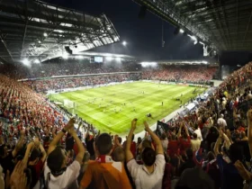 Iluminação de estádio qual a potência dos holofotes e como iluminam o campo sem sombras (2)