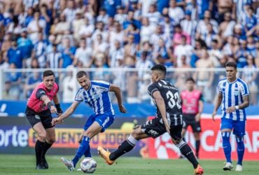 Avaí x Figueirense ao vivo; onde assistir nesta quarta-feira (5) pelo Catarinense. Imagem: Fabiano Rateke Avaí F.C